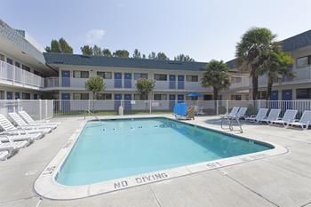 Motel 6 Davis - Sacramento Area