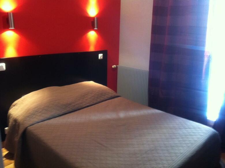 Hotel Hipotel Paris Buttes Chaumont