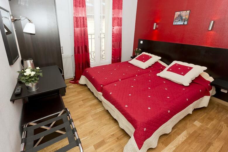 Hotel Hipotel Paris Buttes Chaumont