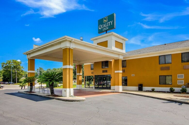 Hotel Quality Inn Saraland