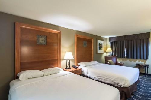 Motel Cline Shale Inn & Suites