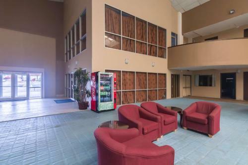 Motel Cline Shale Inn & Suites
