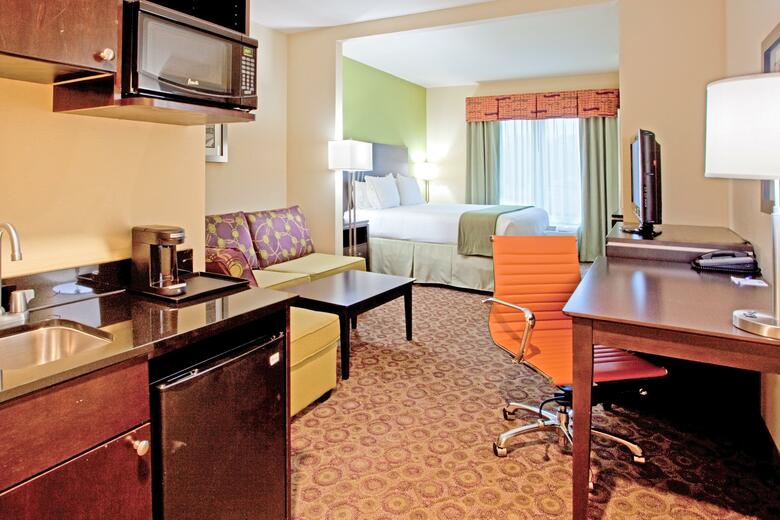 Holiday Inn Express Hotel & Suites Clemson - University Area