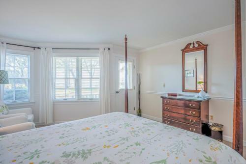 Bed & Breakfast Wades Point Inn On The Bay