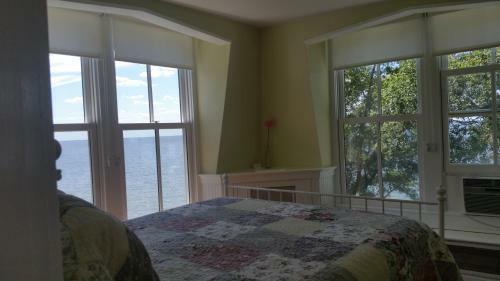Bed & Breakfast Wades Point Inn On The Bay