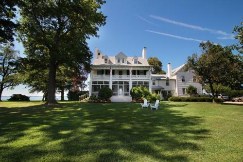 Bed & Breakfast Wades Point Inn On The Bay