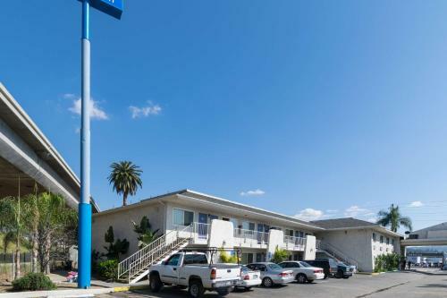 Motel 6 Redlands