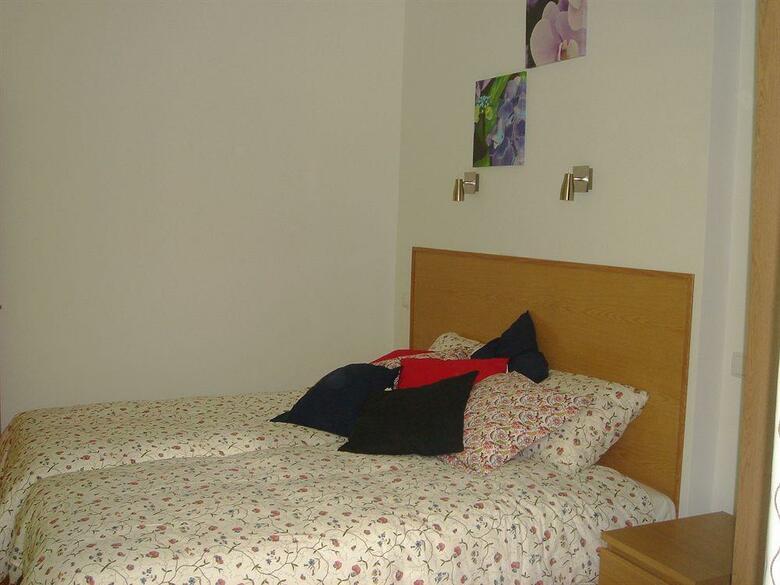 Hostal Downtown Guest House