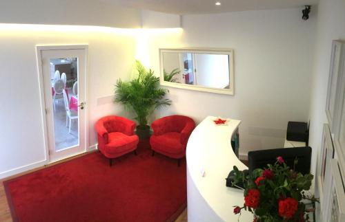 Hostal Peniche Sleep House Residence