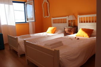 Ericeira Chill Hill Hostel & Private Rooms