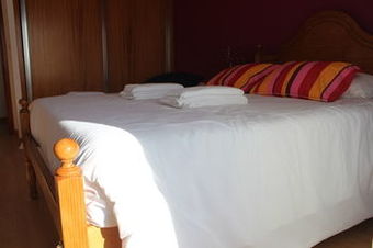 Ericeira Chill Hill Hostel & Private Rooms