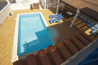 Ericeira Chill Hill Hostel & Private Rooms