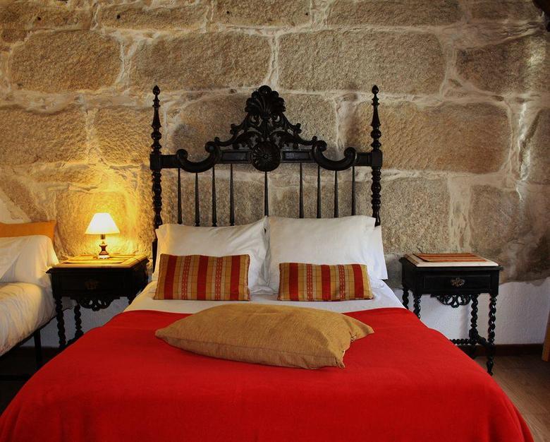 Hostal Guest House Alvares Cabral