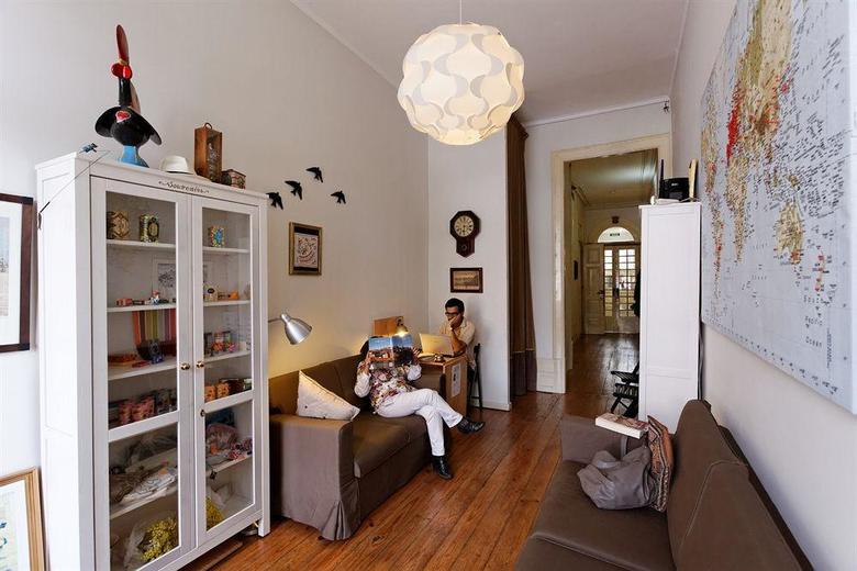 Hostal Guest House Alvares Cabral
