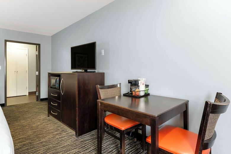Hotel Best Western University Inn At Valparaiso