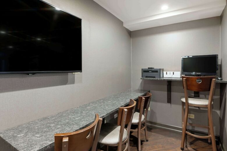 Hotel Best Western University Inn At Valparaiso