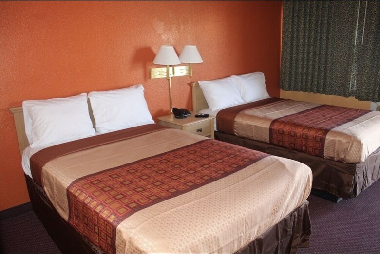 Motel Hutchinson Inn