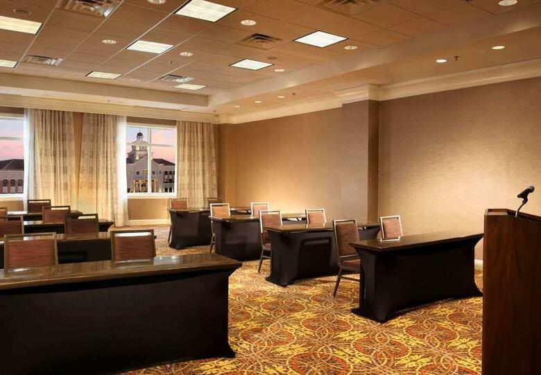 Hotel Sugar Land Marriott Town Square