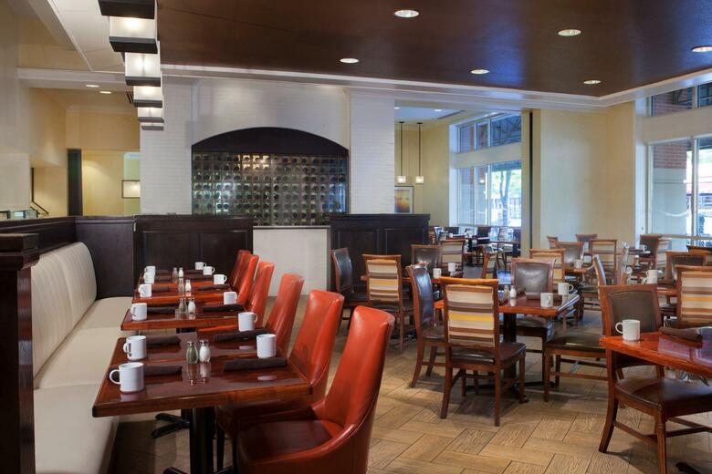 Hotel Sugar Land Marriott Town Square