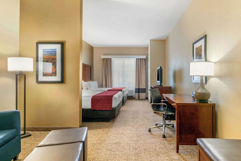 Hotel Comfort Suites Forrest City