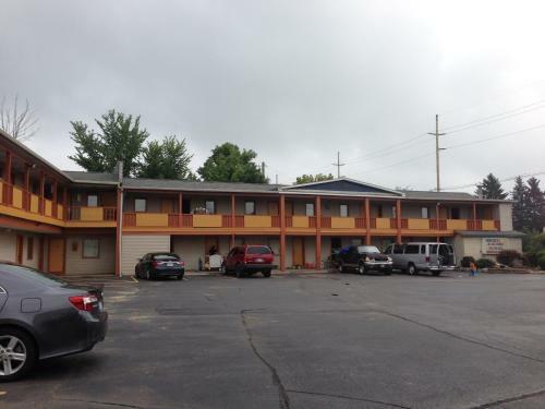 Cadet Motor Inn - Coldwater