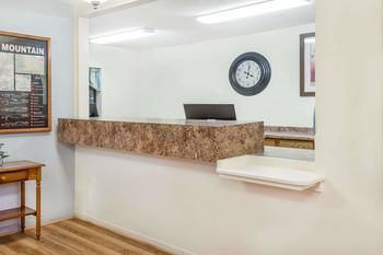 Hotel Days Inn Iron Mountain