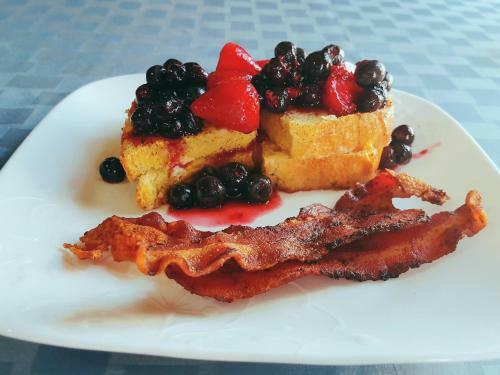 Austin's Holidae House Bed & Breakfast