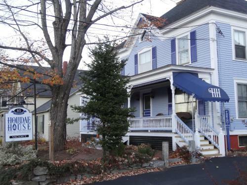 Austin's Holidae House Bed & Breakfast