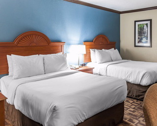 Hotel Quality Inn & Suites