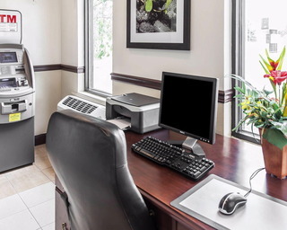 Hotel Quality Inn & Suites