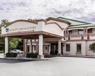 Hotel Quality Inn & Suites