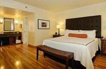 Shula's Hotel & Golf Club