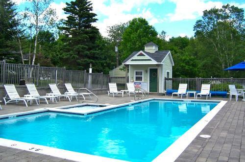 Seascape Motel & Cottages