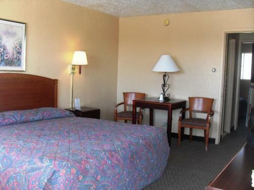 Western Ridge Motel
