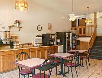 Hotel Super 8 Pittsburg Ks