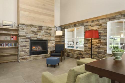 Hotel Country Inn & Suites By Radisson, Decorah, Ia