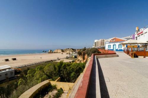 Apartamento Rocha Tower By Beach Rentals