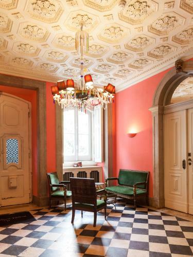 Hostal The Independente Suites & Terrace