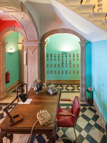 Hostal The Independente Suites & Terrace