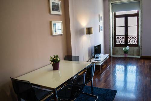 Low Cost Tourist Apartments - Pal�cio Da Bolsa