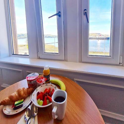 Hostal Corriemar House