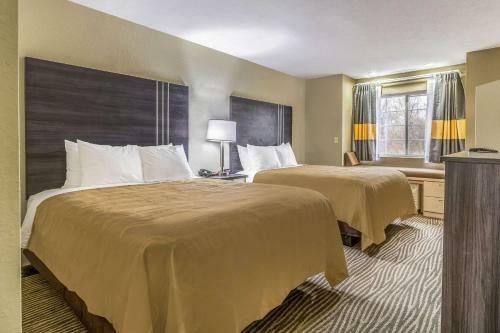 Hotel Americas Best Value Inn & Suites North Lima