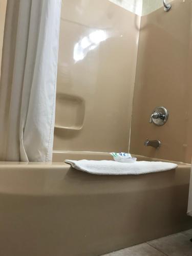 Motel Budget Inn Marinette