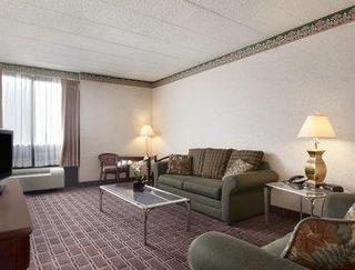 Hotel Ramada - Clarks Summit