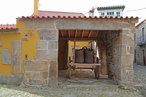 Agroturismo Curral De L Tiu Pino