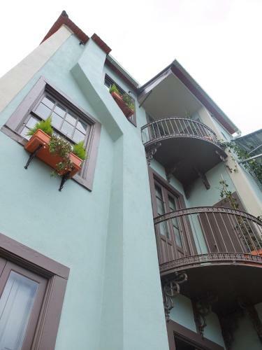 Hostal Mercador Guesthouse