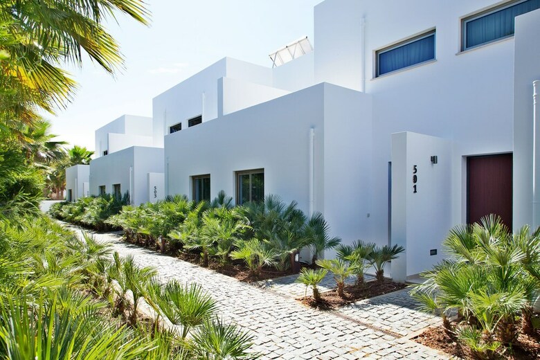 S�o Rafael Villas, Apartments & Guesthouse
