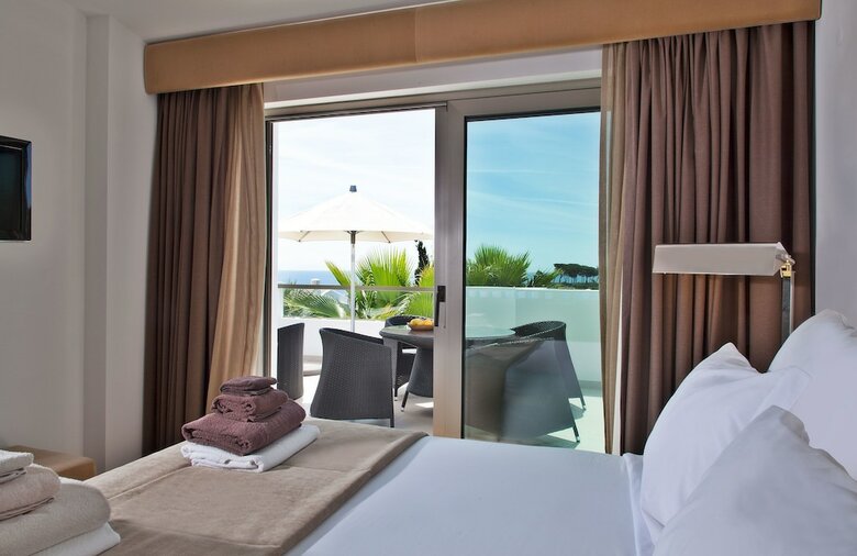 S�o Rafael Villas, Apartments & Guesthouse