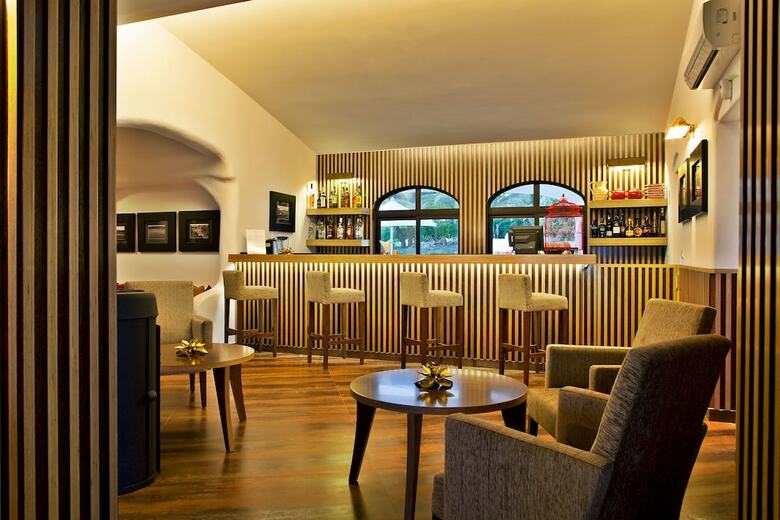 S�o Rafael Villas, Apartments & Guesthouse
