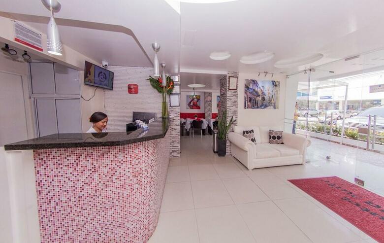 Hotel Marina Suites